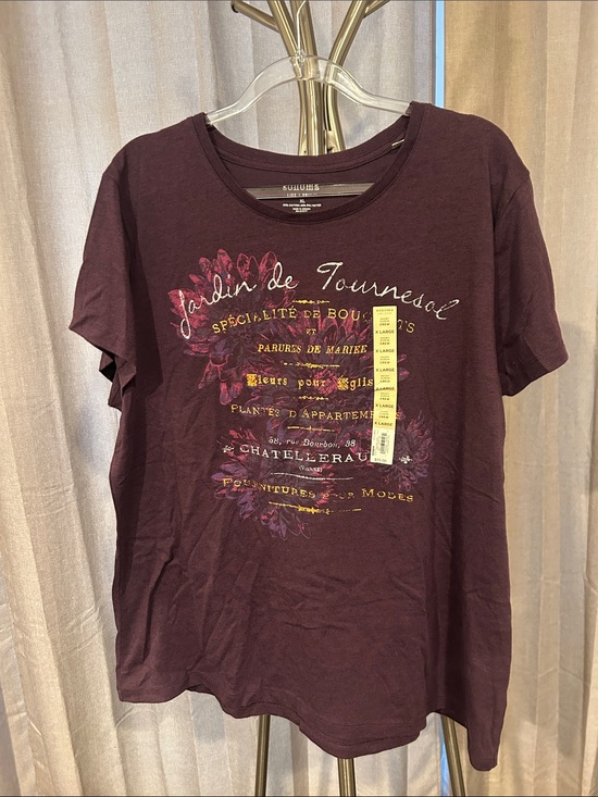 Sonoma Tops - Sonoma Burgundy Short-Sleeve Graphic Tee with Gold Accents